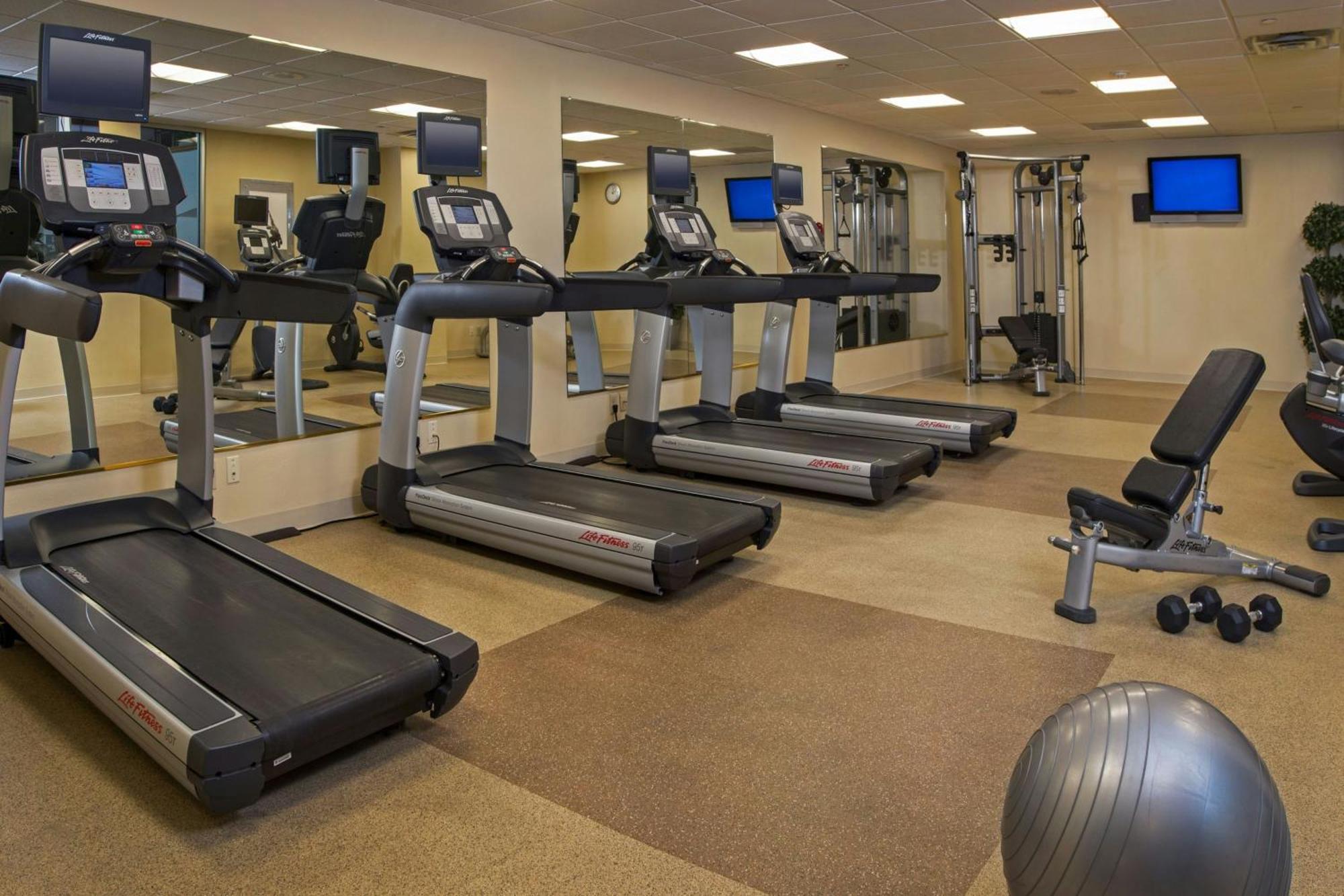 Hotel Marriott Riverfront 4*